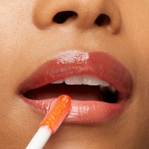 Cómo aumentar los labios en casa con maquillaje?